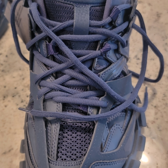 Balenciaga Track Sneakers - Picture 5 of 14